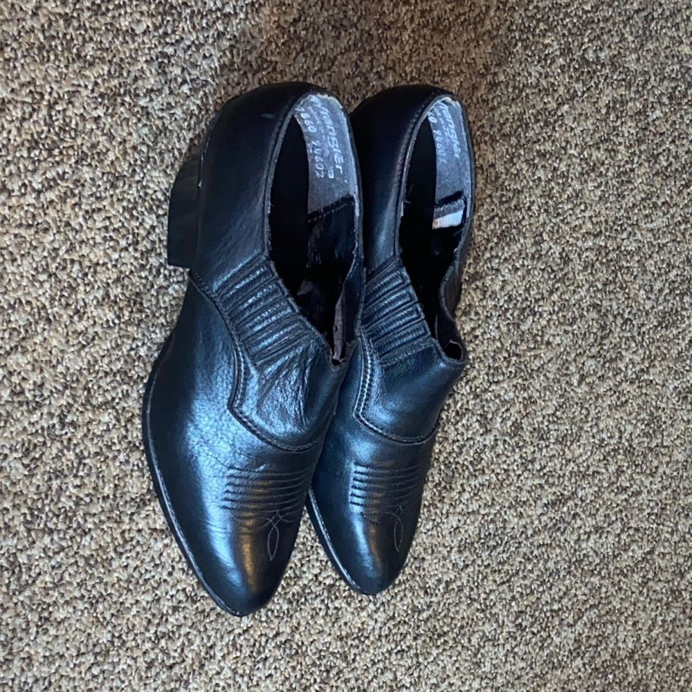 Wrangler Black Slip-On Western COWGIRL Boots Size 7.5 M